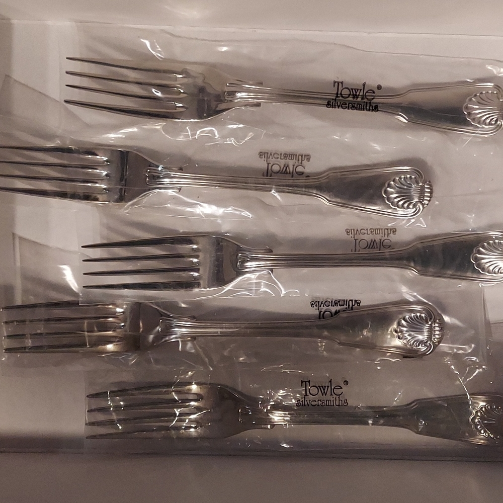 5 Towle London Shell dinner forks